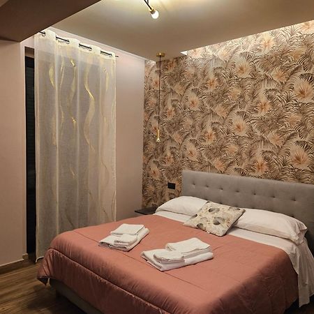 Napoli Central Capodichino B&B エクステリア 写真
