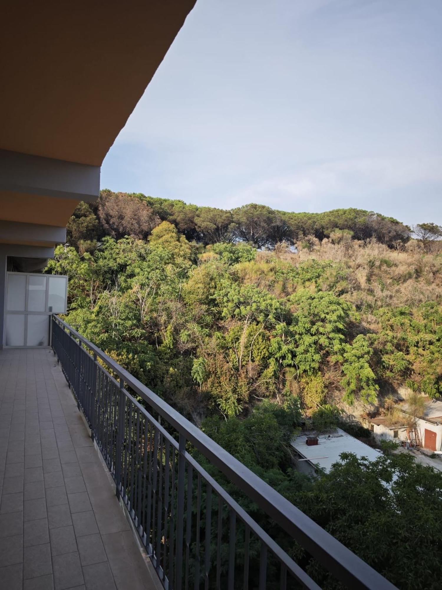 Napoli Central Capodichino B&B エクステリア 写真